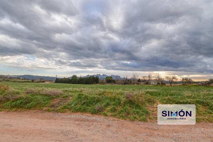 Gran oportunidad de terreno urbano de 195m² en Manresa ¡A tan solo 10 minutos de la ciudad! photo 0