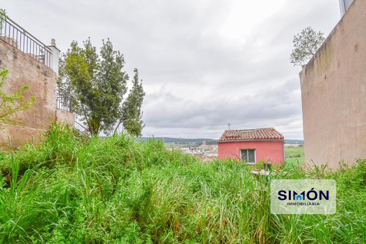 Casa con parcela de 264m², fabulosas vistas, gran jardín, y sótano para empezar tu proyecto de 0 photo 0