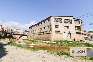 Edificio singular Ideal: Hostal, Vivienda Turística, Espacio Cívico o gran almacén! photo 0