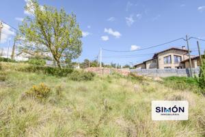 Amplia parcela urbana de 1.157 m² en Moià – Ideal para proyecto familiar o de inversión photo 0