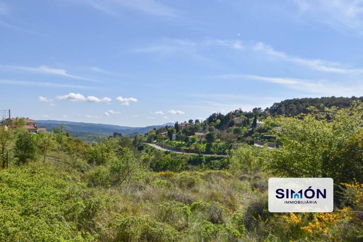 Amplia parcela urbana de 1.157 m² en Moià – Ideal para proyecto familiar o de inversión photo 0