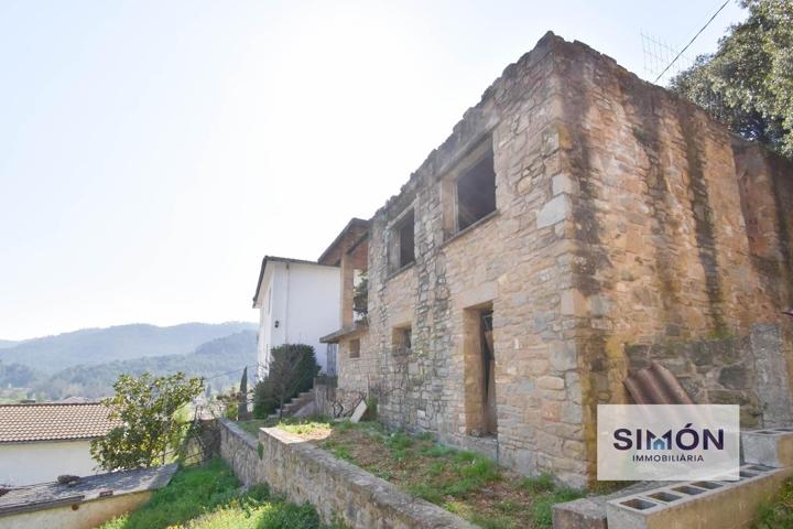 Casa de piedra con encanto rústico, ideal para reformar a tu gusto! photo 0