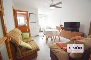 Luminoso piso de 3 habitaciones en Poble Nou – ¡Ubicación inmejorable junto a la FUB! photo 0