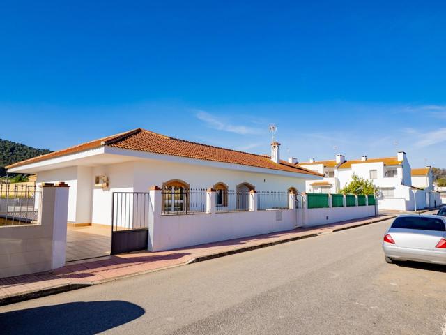 Chalet Independiente en Humilladero. Urb. Las Salinas photo 0