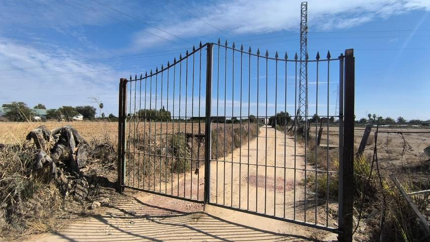 Terreno Urbanizable En venta en El Garrotal, Los Palacios Y Villafranca photo 0