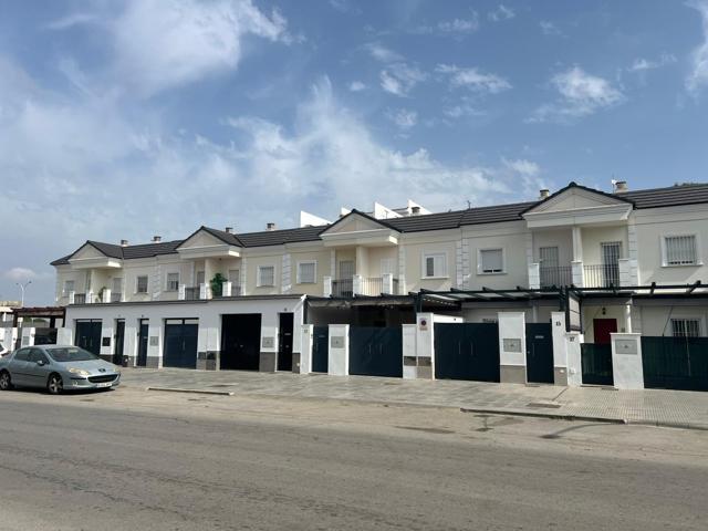 VENTA DE CASA EN LOS PALACIOS photo 0