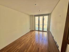 Piso En venta en Centro, Elche photo 0