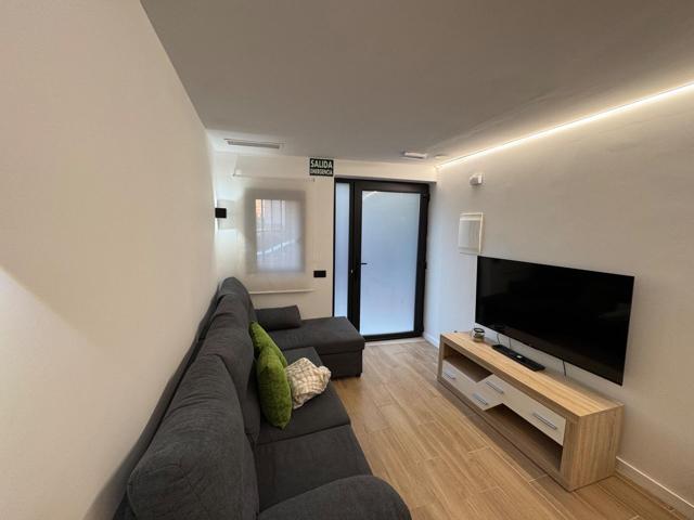 Moderno Bajo Reformado de 4 Habitaciones en Elche, Ideal para Estudiantes photo 0
