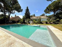 Chalet de lujo en venta en Montealina photo 0