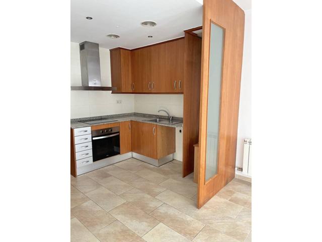 PISO 2007, 5 VECINOS, 2 HAB. POR 159.900€ photo 0