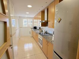 GRAN PISO MARISTAS, DE 3 HAB, 2 BAÑOS, BALCÓN GRANDE Y PARKING. photo 0