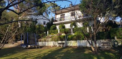 Chalet - Torre - Riells i Viabrea photo 0