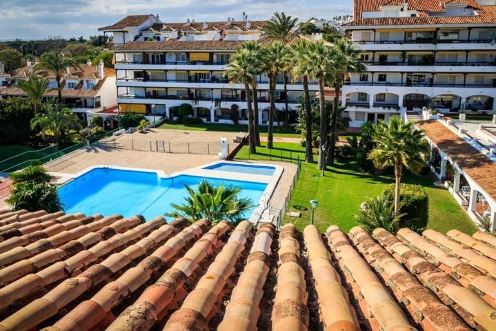 🏡 Luminoso Apartamento de 2 Dormitorios en Excelente Ubicación en Marbella photo 0