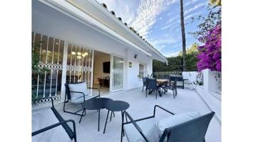 Encantador Chalet Adosado de Lujo en Nueva Andalucía, Marbella photo 0
