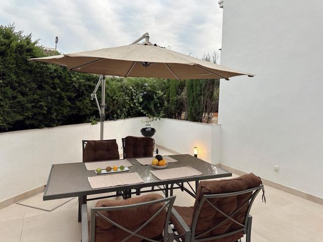 Apartamento reformado con terraza y piscina en El Rosario – Marbella Este photo 0
