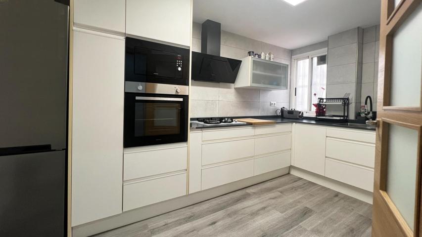 Se vende magnífico piso junto al Metro de Paiporta photo 0