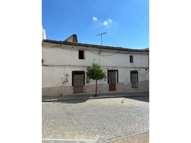 Vivienda en Plaza de Santiago (Barcarrota). photo 0