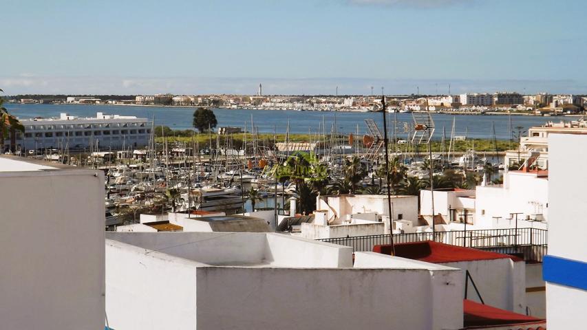 Casa de Pueblo en AYAMONTE photo 0