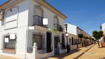 ADOSADO Y LOCAL COMERCIAL EN LEPE photo 0