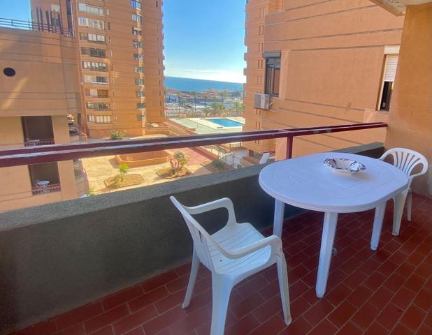 Fantástico apartamento situado en primera línea de playa en el Paseo Maritimo de Fuengirola. photo 0