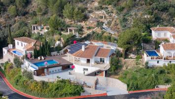 ESPECTACULAR VILLA EN MIJAS photo 0