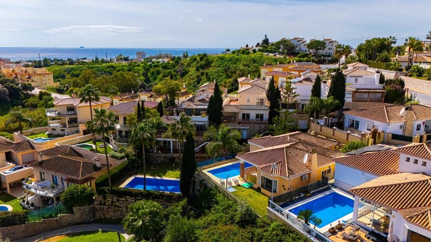 Chalet en calle topacio en Riviera del Sol en Mijas photo 0