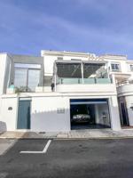 Casa adosada en una espectacular zona de arroyo de la miel photo 0