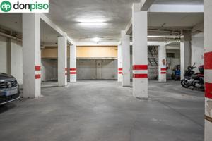 Venta de garaje en Calle Pedro Antonio de Alarcón a 50 metros de Calle Recogidas photo 0