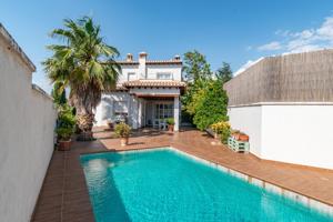 PRECIOSO CHALET EN MONACHIL. photo 0