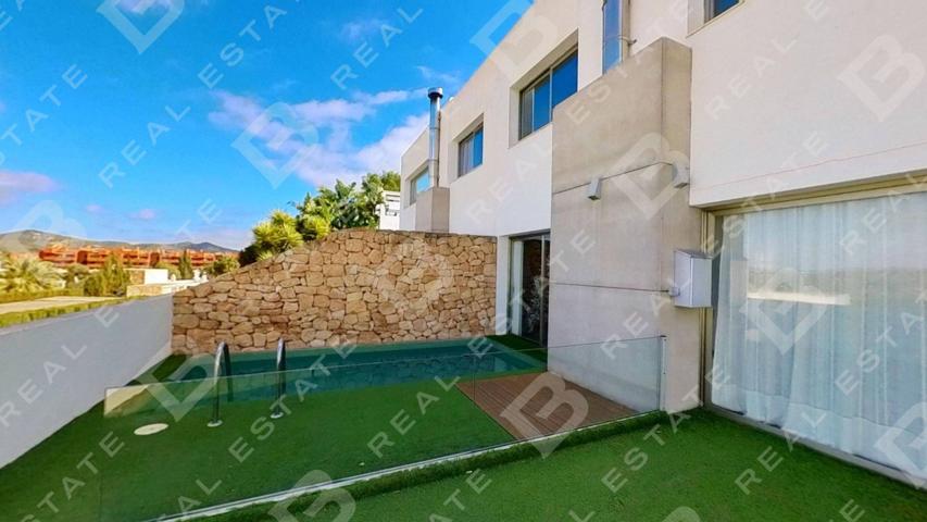 Villa En venta en Santa Eulalia del Río photo 0