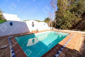 Villa En venta en Santa Eulalia del Río photo 0