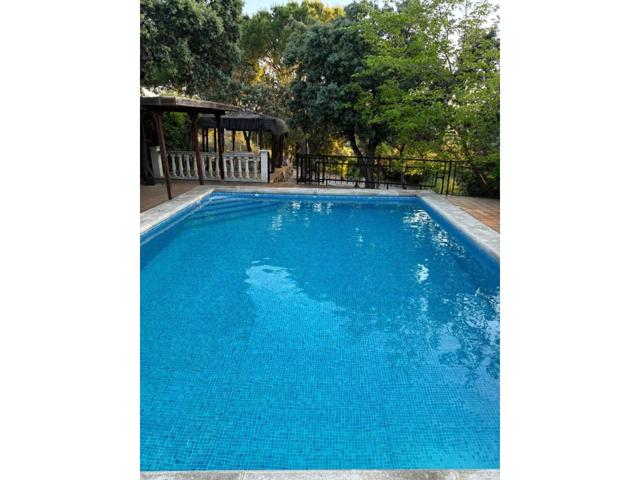 Chalet unifamiliar en venta en Villa del Prado photo 0