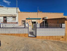SE VENDE CONJUNTO DE DOS CASAS EN LA UNION photo 0
