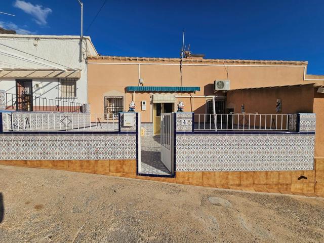 SE VENDE CONJUNTO DE DOS CASAS EN LA UNION photo 0