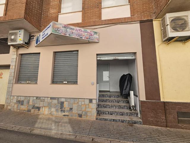 ¡ALQUILER DE LOCAL EN EL CENTRO DE FUENTE ÁLAMO! photo 0