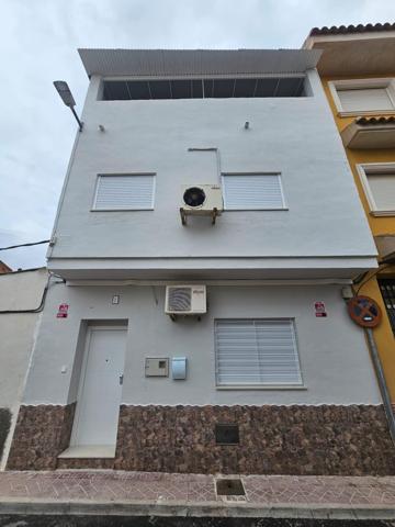 SE VENDE TRIPLEX EN EL CENTRO DE CEUTI photo 0
