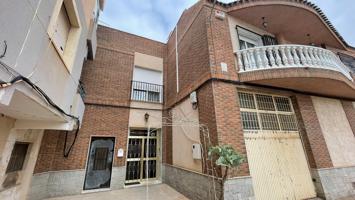 VIVIENDA COMPLETA EN LOS BARREROS CON GRAN GARAJE Y TERRAZA photo 0