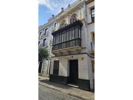 Casa en venta en Museo(41001) photo 0