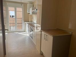 Piso de 3 dormitorios, 2 baños , trastero y garaje photo 0