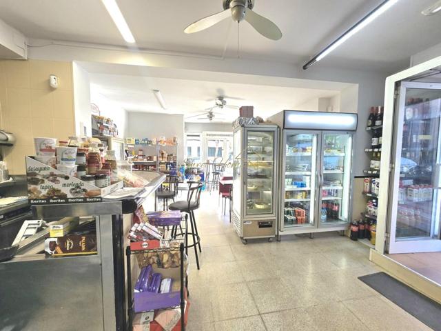EN EXCLUSIVA : Cafetería, Pastelería y Panadería Histórica en El Masnou - Oportunidad de Traspaso photo 0