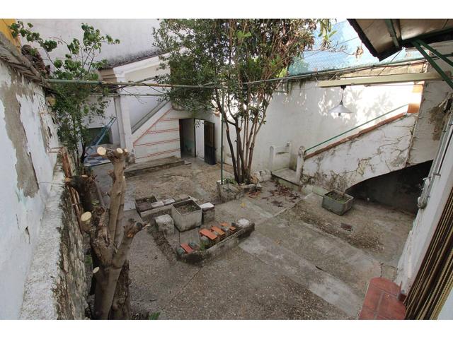 Casa en venta en Torrelaguna photo 0