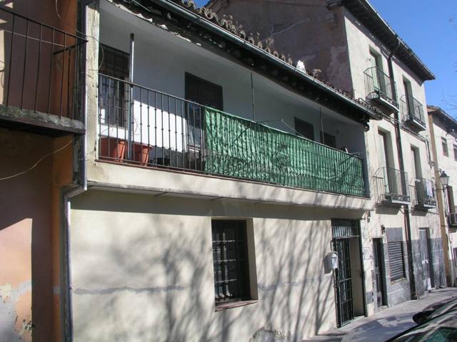 Casa en venta en Torrelaguna photo 0