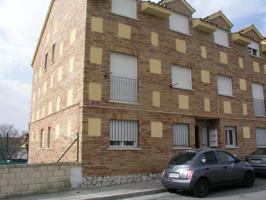 Duplex en venta en Torrelaguna photo 0