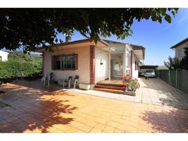 Chalet unifamiliar en venta en Redueña photo 0
