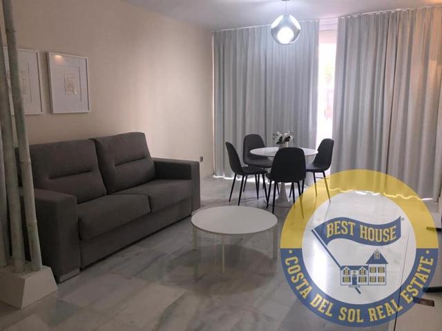 Apartamento en venta en Puerto Banús. photo 0