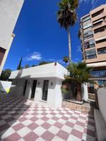 Casa independiente reformada completamente en el centro de Marbella photo 0