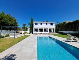 Fabulosa villa recién reformada junto al golf Las Brisas,Marbella photo 0