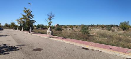 Terreno en venta en Horche de 174 m2 photo 0
