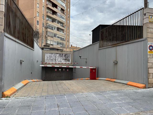 Plaza De Parking en venta en Guadalajara de 22 m2 photo 0