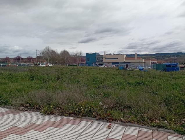 Terreno en venta en Yunquera de Henares de 540 m2 photo 0